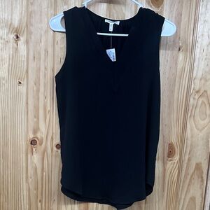 Maurices Black V-Neck Sleeveless Blouse